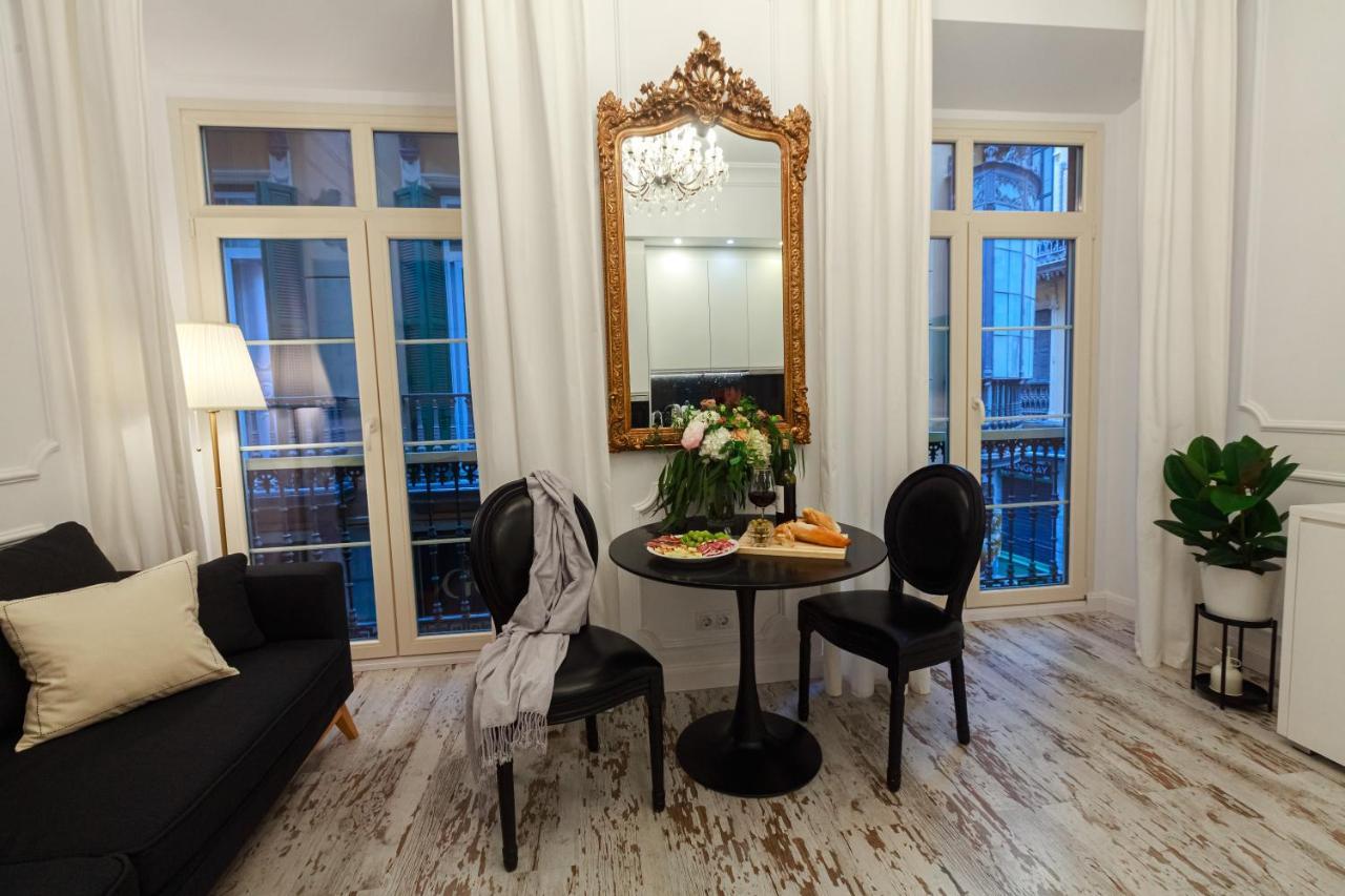 La Luna Suite In Old Town Of Малага Екстериор снимка