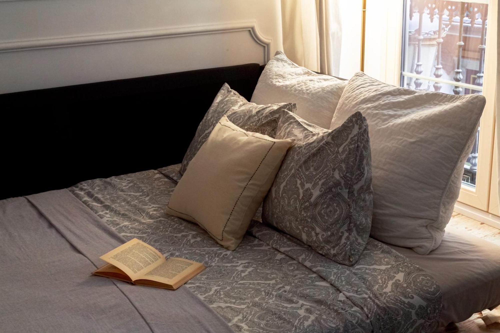La Luna Suite In Old Town Of Малага Екстериор снимка